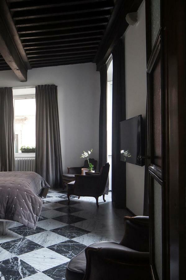 Duomosette Bed & Breakfast Carrara Dış mekan fotoğraf